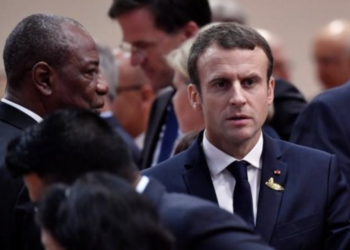 Obsèques Idriss Déby au Tchad : Alpha Condé ignore Macron puis défend l’unité de l’Afrique