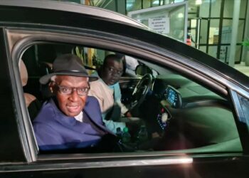 Après cinq ans de résidence surveillée en France : Lamine Diack de retour au Sénégal 