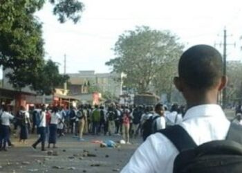 Lycée de Ndiaganiao : des élèves refusent de faire un examen puis séquestrent leurs professeurs