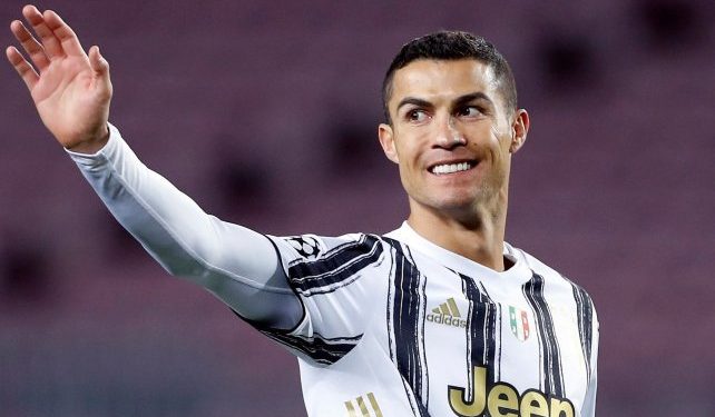 Mercato : Manchester United annonce un accord total pour le transfert de Cristiano Ronaldo !