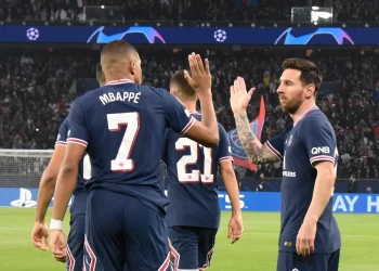 Ligue des champions : Le PSG renverse Leipzig (3-2) grâce à Messi et Mbappé
