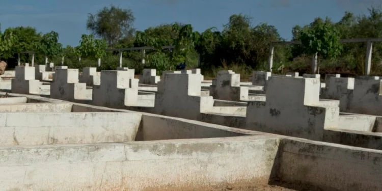 Sénégal: Tollé après le refus d’enterrer une griotte dans le cimetière d’un village