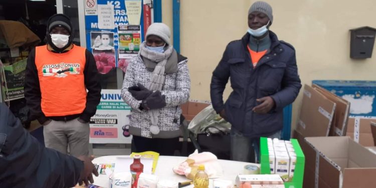 L’ Association des Sénégalais de Bergamo donne l’opportunité aux familles nécessiteuses de fêter Noël dans la joie