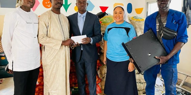 Fêtes de Noël 2022 : « Xippil Xool Lifi Macky Déf » accompagne des familles catholiques