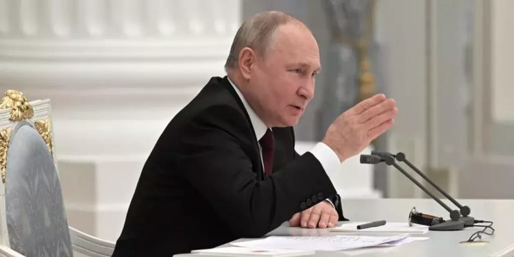 Vladimir Poutine lance une «opération militaire» en Ukraine