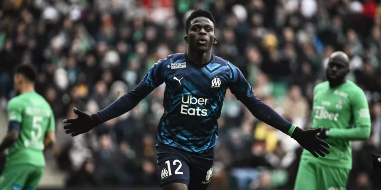 Ligue 1 : L’OM domine Saint-Etienne (4-2), Bamba Dieng retrouve le chemin des filets !