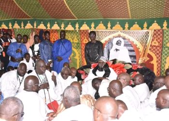 Touba : Le Dahira Hizbut Tarqyyah remet un Adya de 400 millions au Khalife des mourides