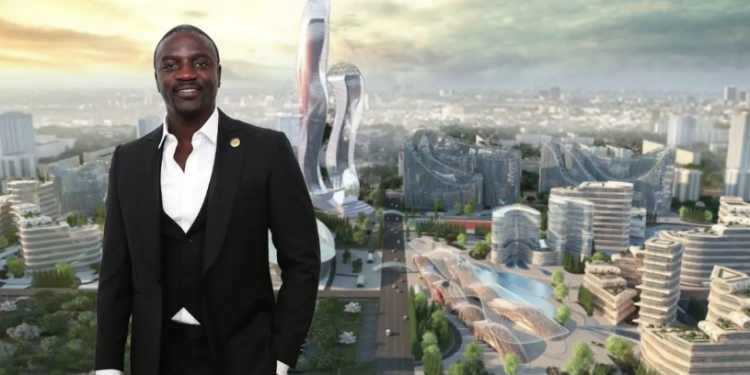 Akon City : Deux ans après la pose de la première pierre, la légende se confond aux herbes