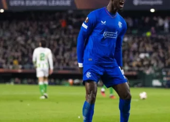 Abdallah Sima, joyau des Rangers, rejoint la Tanière après une saison exceptionnelle et son 10e but en championnat