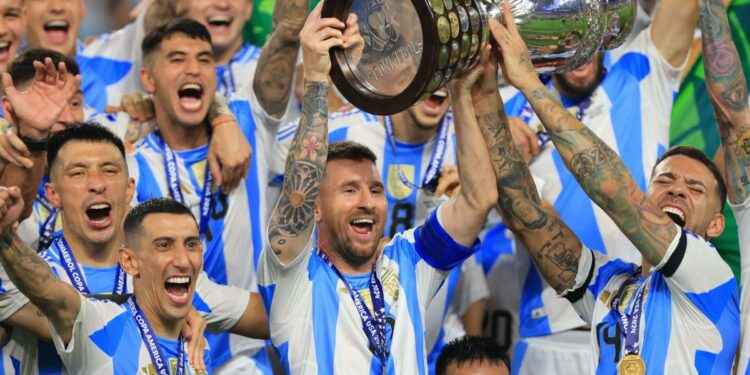 Football : Messi devient le jour le plus titré de l’histoire